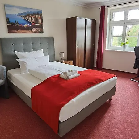 Viadrina Rooms&apartments Frankfurt-oder Am Park Im Zentrum Aparthotel 3*