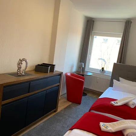 Viadrina Rooms&apartments Frankfurt-oder Am Park Im Zentrum 3*
