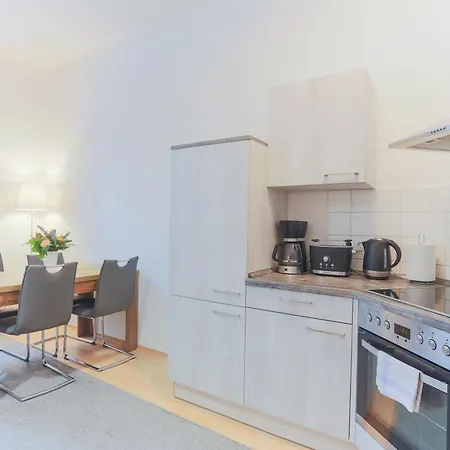 شقة فندقية Viadrina & Frankfurt-oder Am Park Im Zentrum 3*